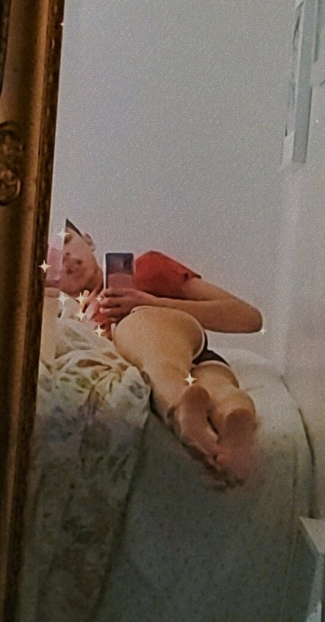 twinku pornstar top picture