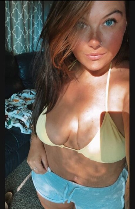 Lladie Star star top photos