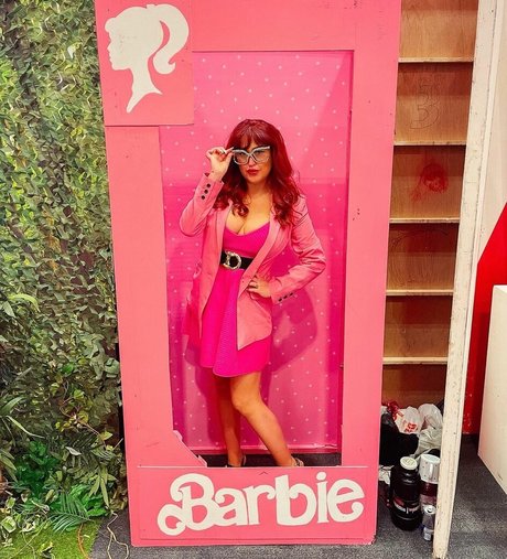 SoCal Val model adult pics