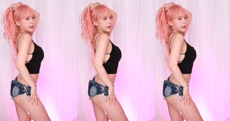 swinger milf onlyfans beautiful nude gallery