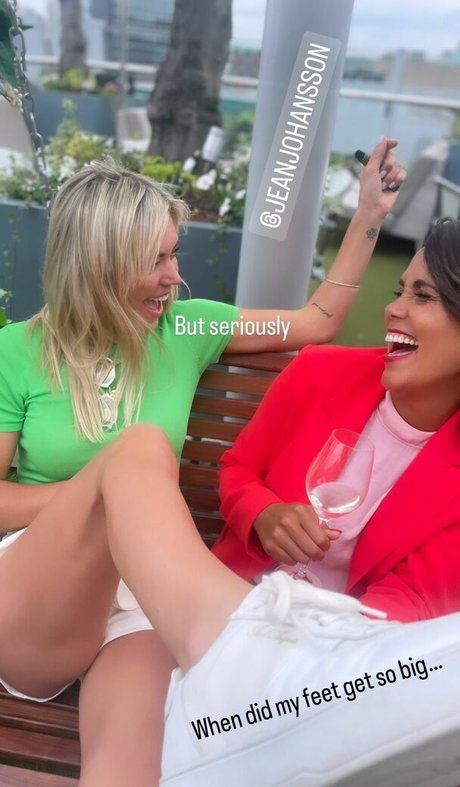 Danni Menzies erotic star galleries