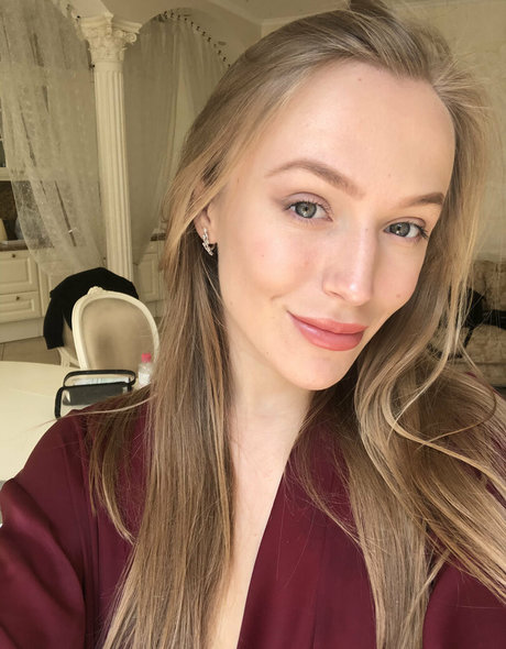 your nice aislin model sex gallery