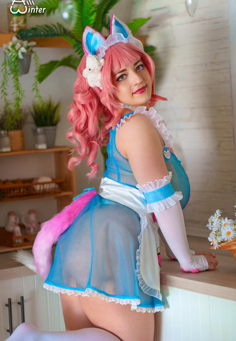 Aili Winter sex actress image