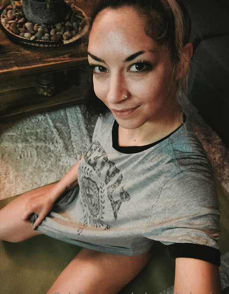 artemisbehaving model beautiful gallery