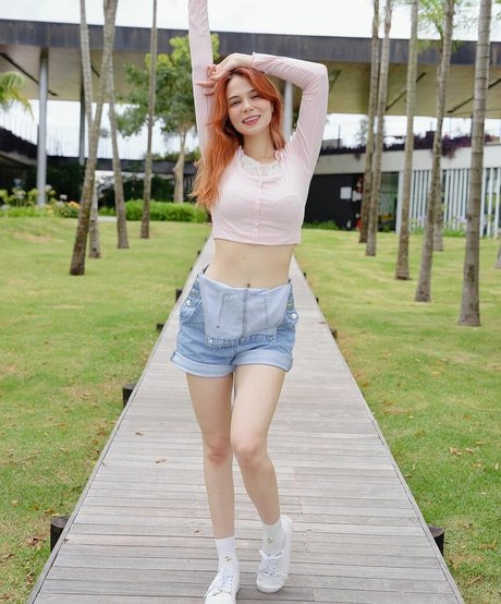 Maimy Nyan hd pornstar pic