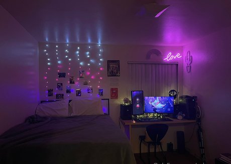 cybr queen pretty pornstar image