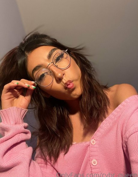 cybr queen star free photo