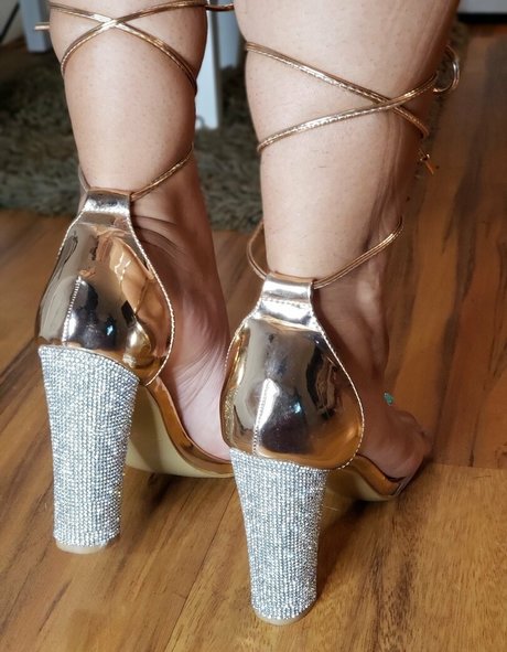 thickprsoles free model pics