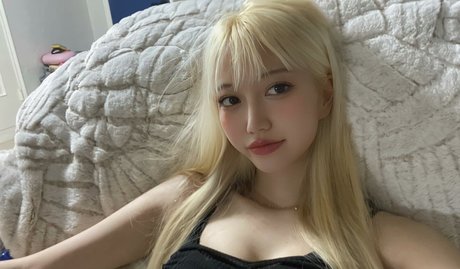 blonde hot wife onlyfans beautiful picture