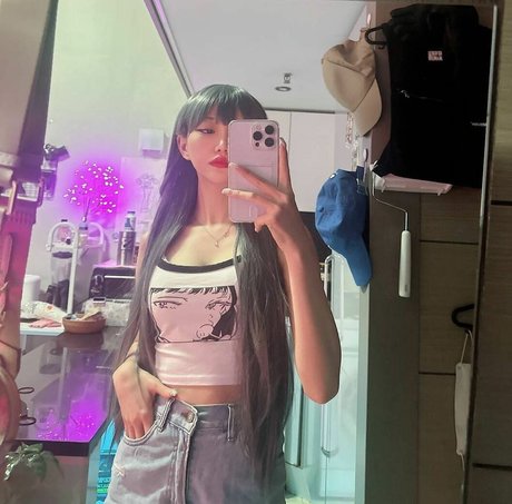 eyes onlyfans beautiful pic