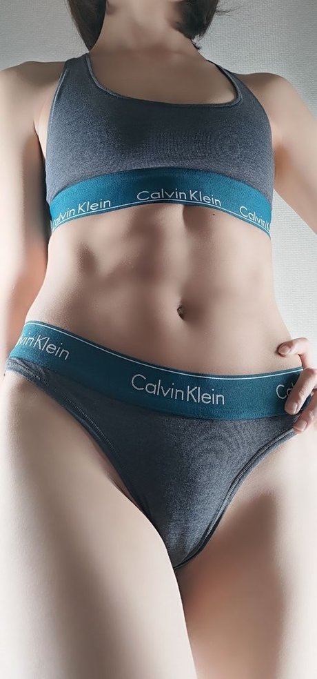 Hitsuji Negoto nudes model picture