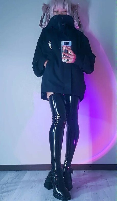 Hitsuji Negoto sexy star photo