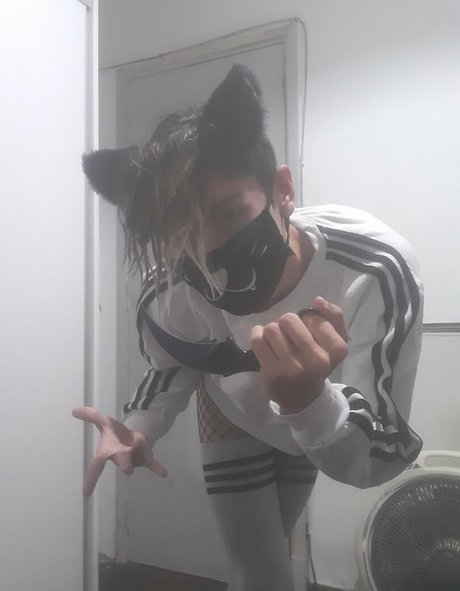 gayasslawren pretty pornstar image