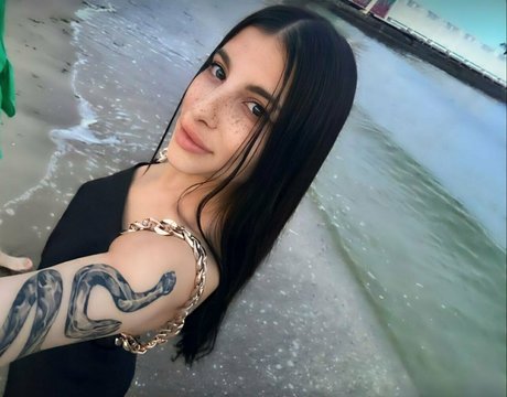 eyes onlyfans hot pics