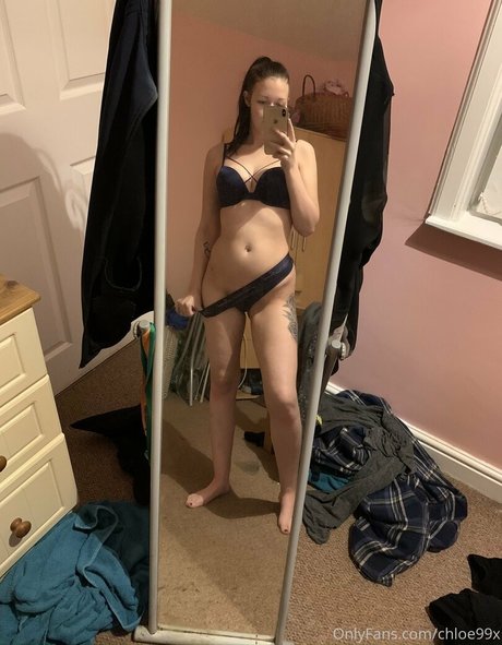 cara99xx erotic model pics