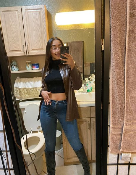 kendall jakobs18 erotic pornstar pics