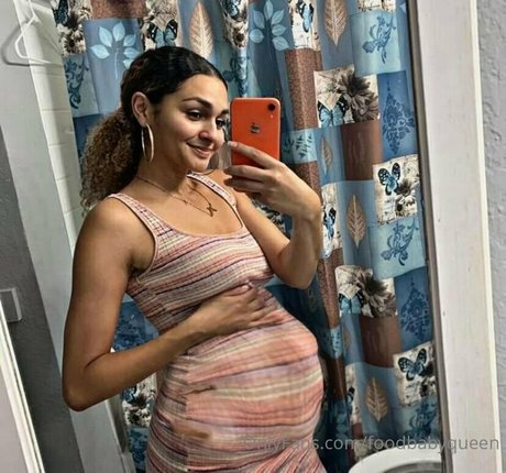 foodbabyqueen nudes star pictures