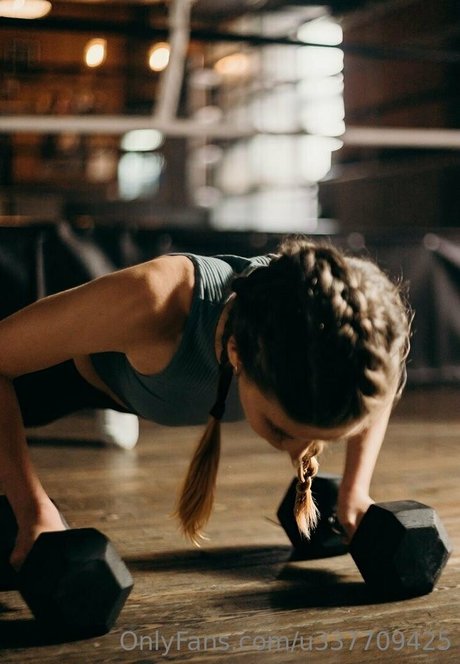 your lavinia high quality actress gallery