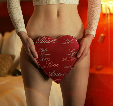 piperblushfree pretty model image