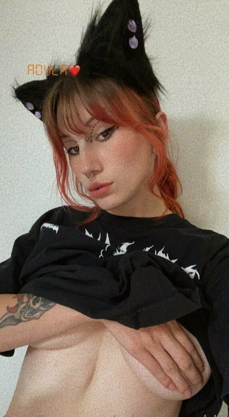 adylasworld pornographic star pic