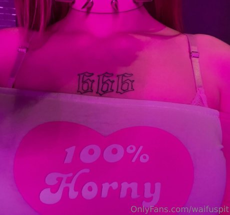 strawberrywolfgirl star erotic pic