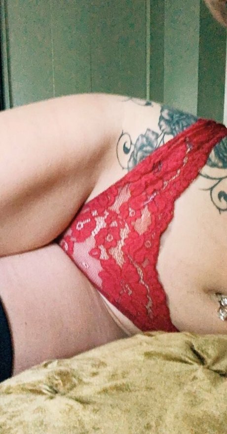 carmen ray24 model adult pictures