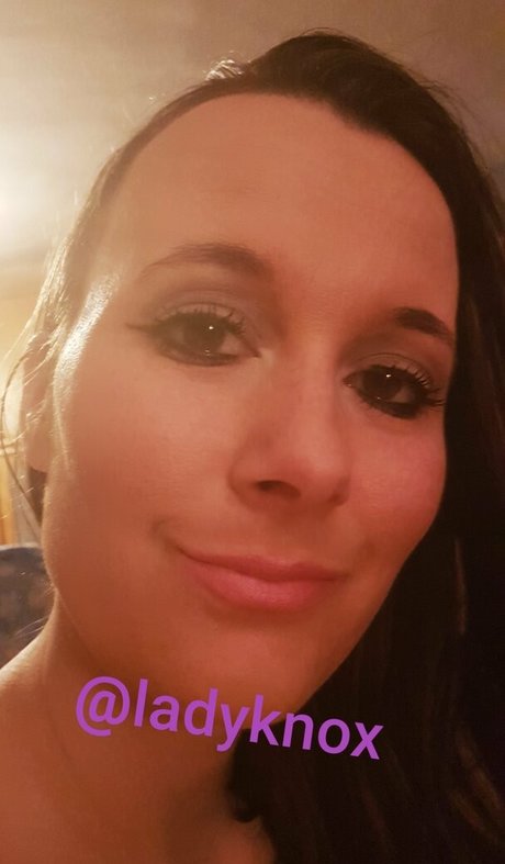 ladyknox model pretty photo