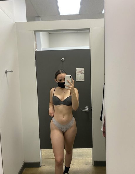 elenasainte star erotic pic