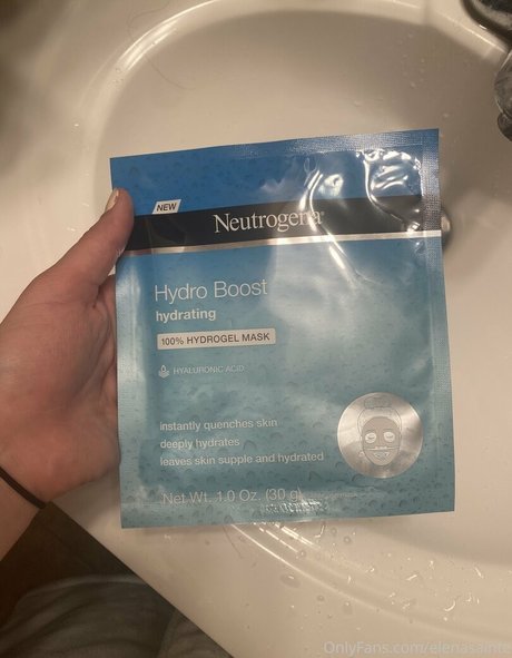 elenasainte pretty actress photo