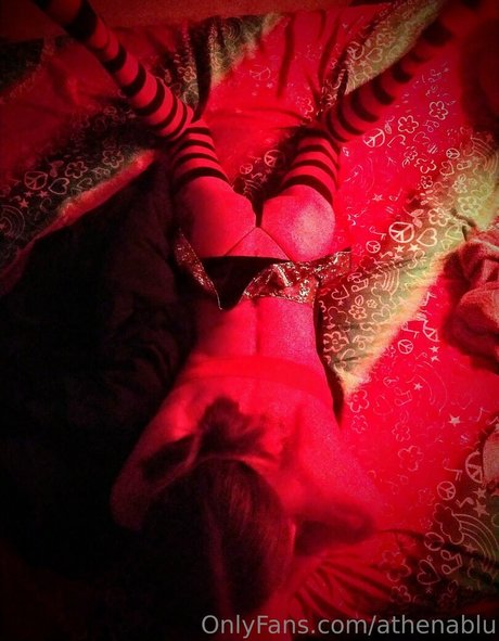 athenablu top star pics