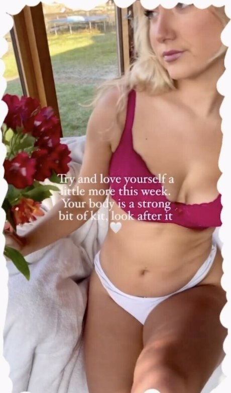 Thebigtittiecommittee naked pornstar image