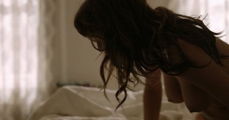 Lake Bell nudes model pictures