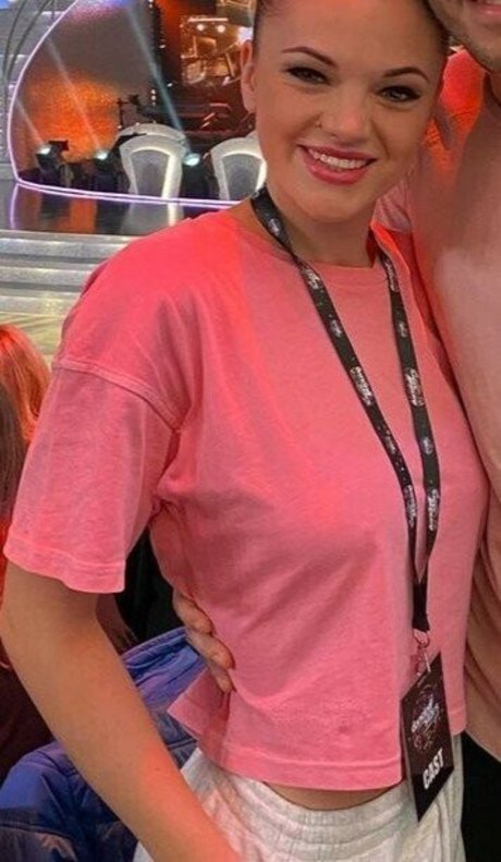 Pap Dorci model nude pic