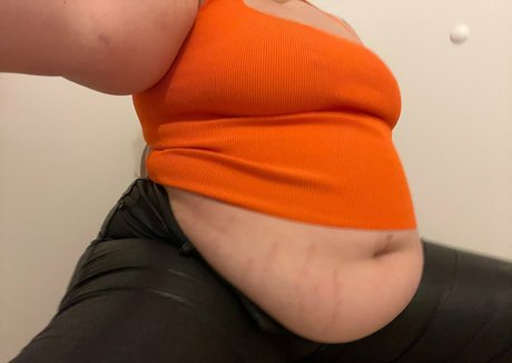 tattooed shemale onlyfans hot images