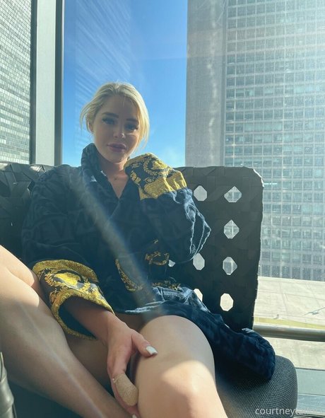 busty ebony onlyfans free xxx picture