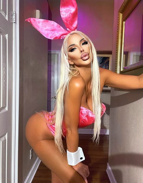 Courtney Taylor sex actress images