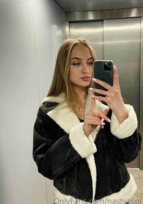 nastyasol star top picture