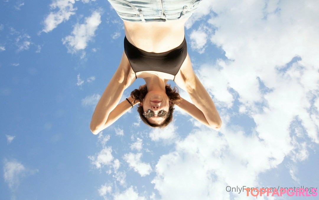 anntallogy erotic model pic