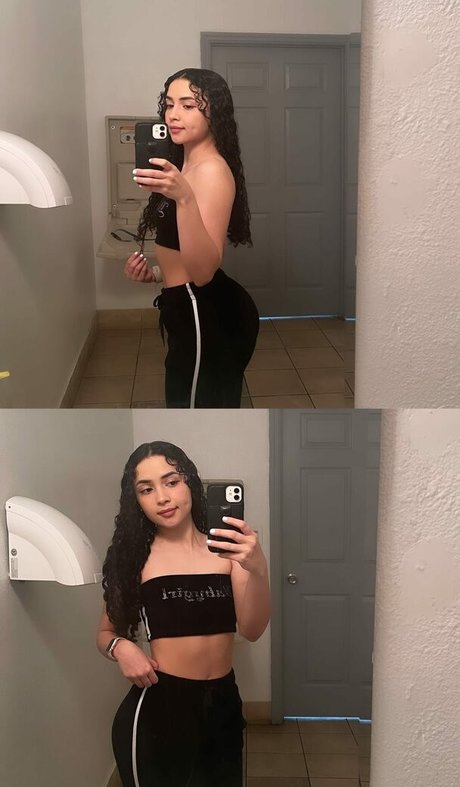 Ashleyrqe naked actress pic