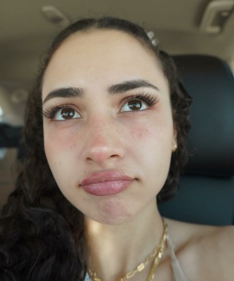 Ashleyrqe exclusive actress image