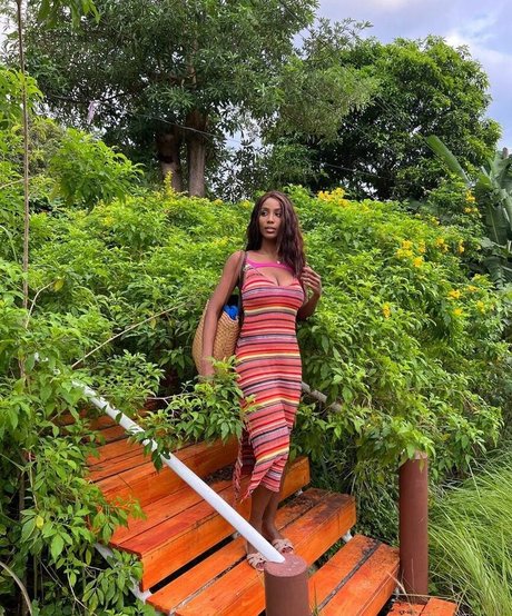 thigh high boots onlyfans hot photos