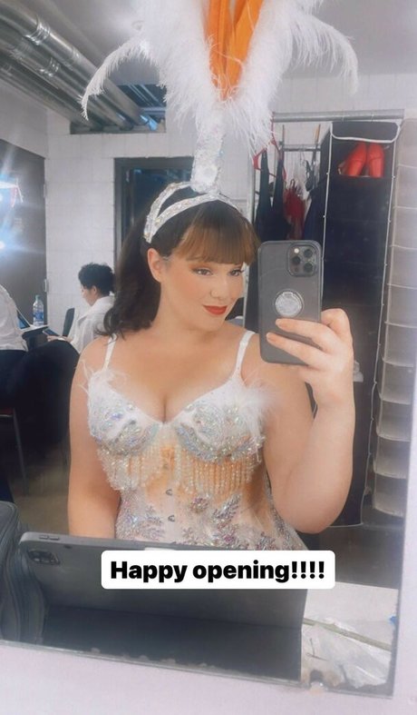 Maggie Renee perfect star photos