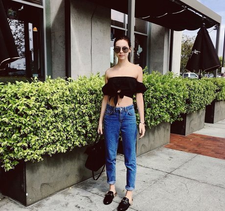 Amanda Steele beautiful star images