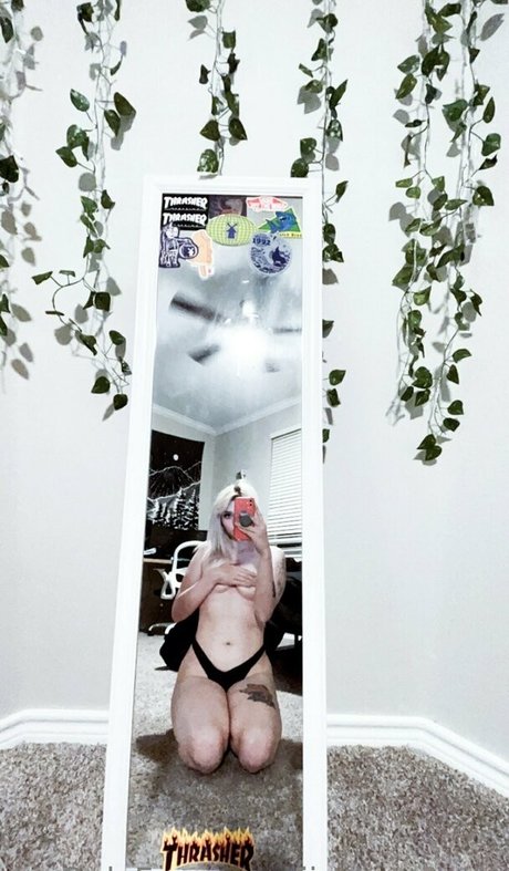 jisatsu waifu pornstar art pic