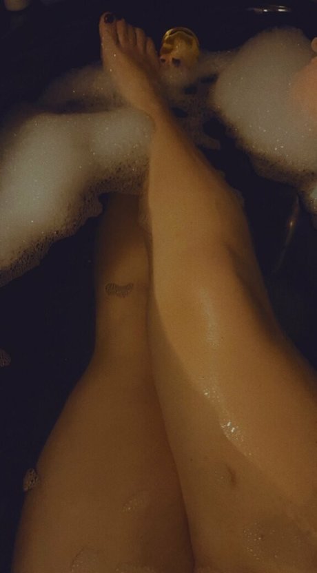 sarahsota free nude pornstar images