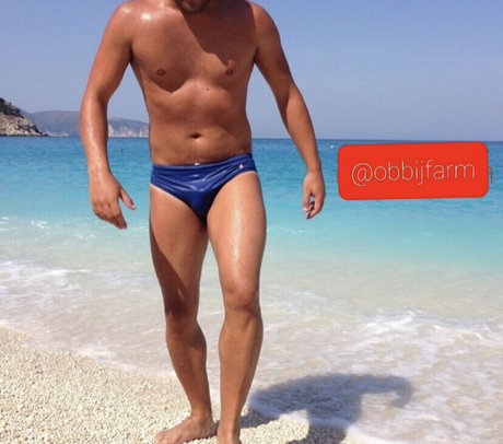 ravenbadini model hot picture