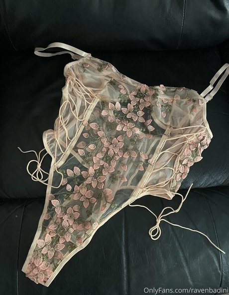 ravenbadini adult star image