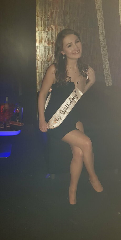 brunnette3 porn star gallery