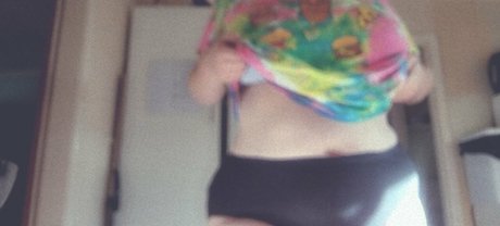 yazminrose12 pornstar nice photo