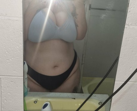 yazminrose12 nude star picture